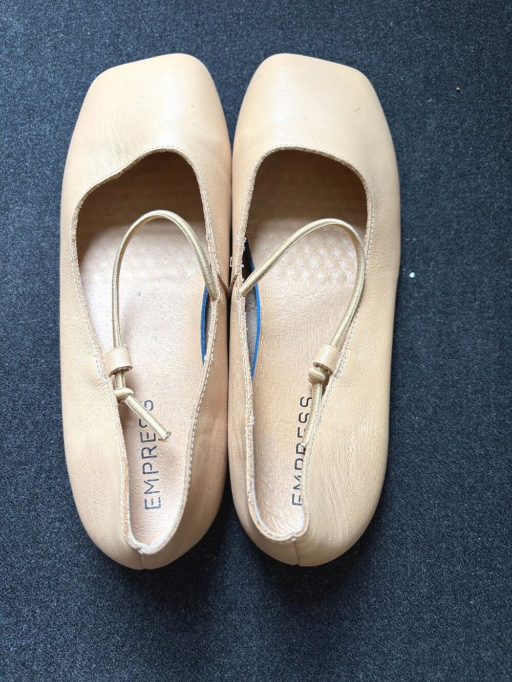 Empress Square Toe Flat Beige Leather Women Size 10